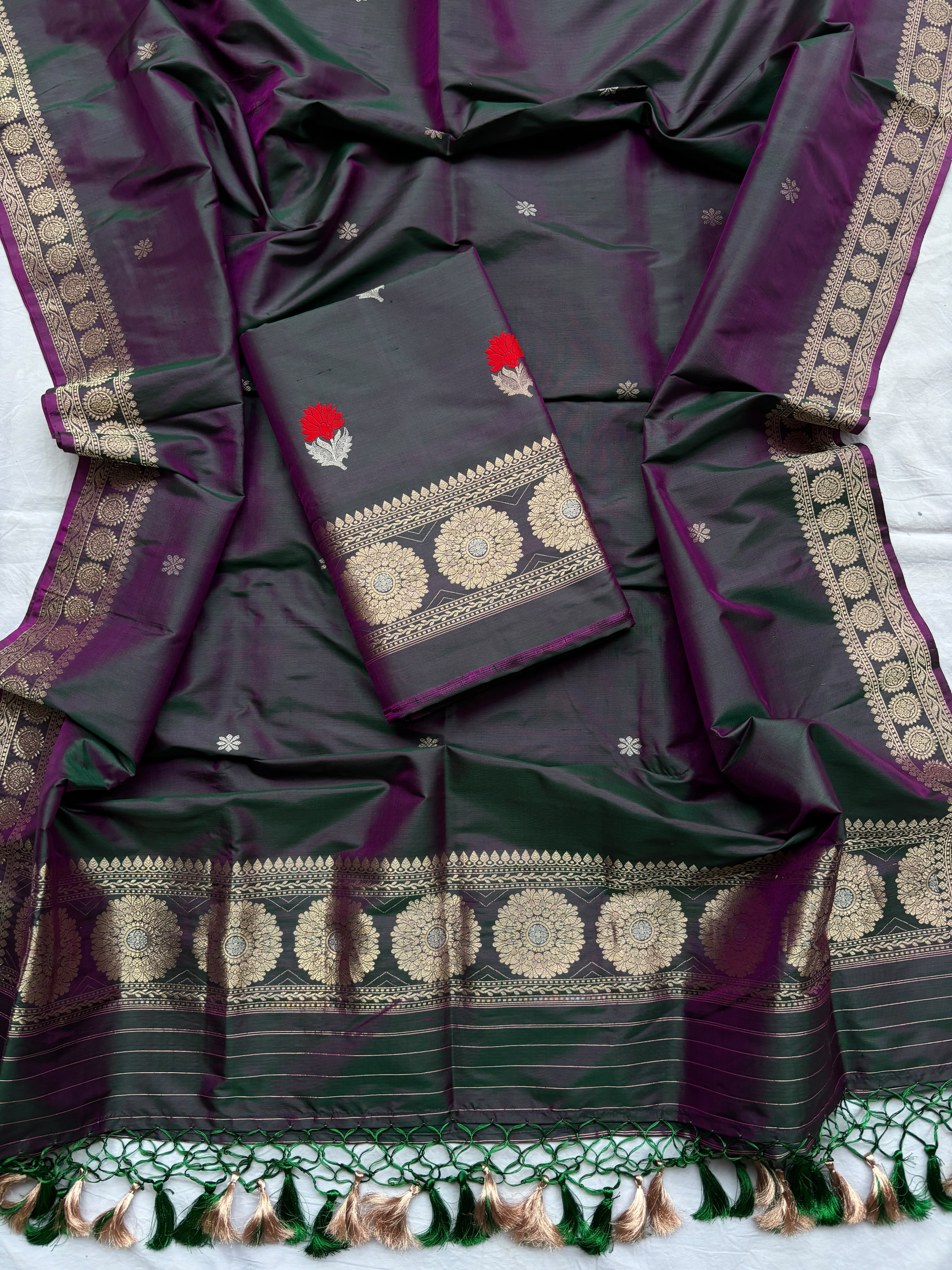 Pure Kataan Khaduwa Minakaari